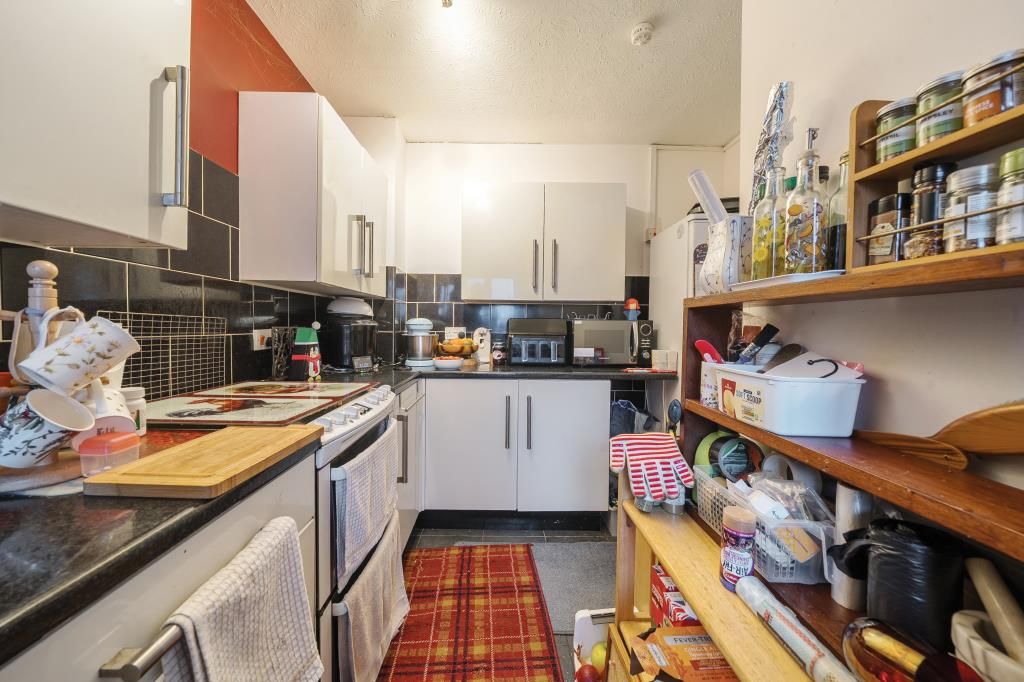 Additional image 8 of 2 bed flat for saleThe Larches, Carterton OX18