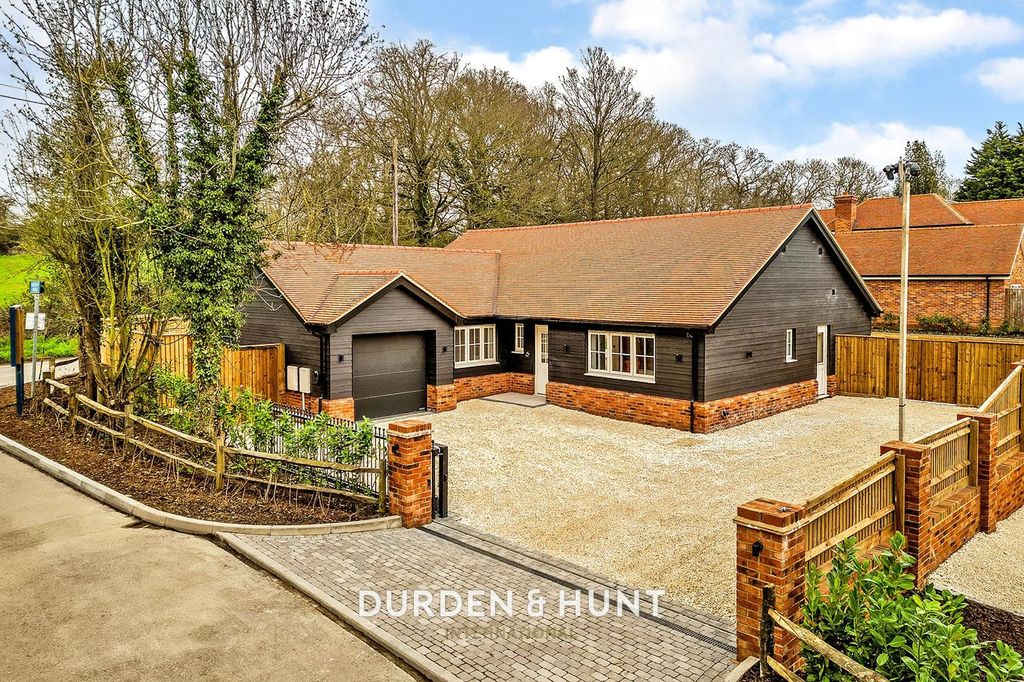 3 bed detached bungalow for saleNorthlands Approach, Langdon Hills SS16