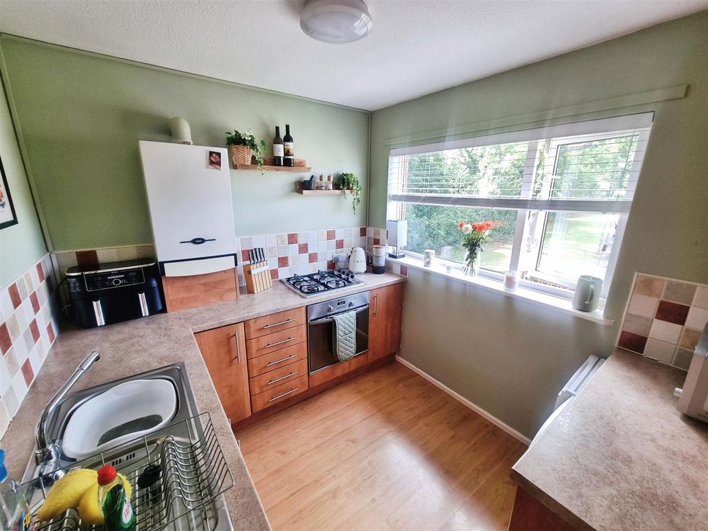 Additional image 5 of 2 bed flat for saleCollier Close, Crook DL15