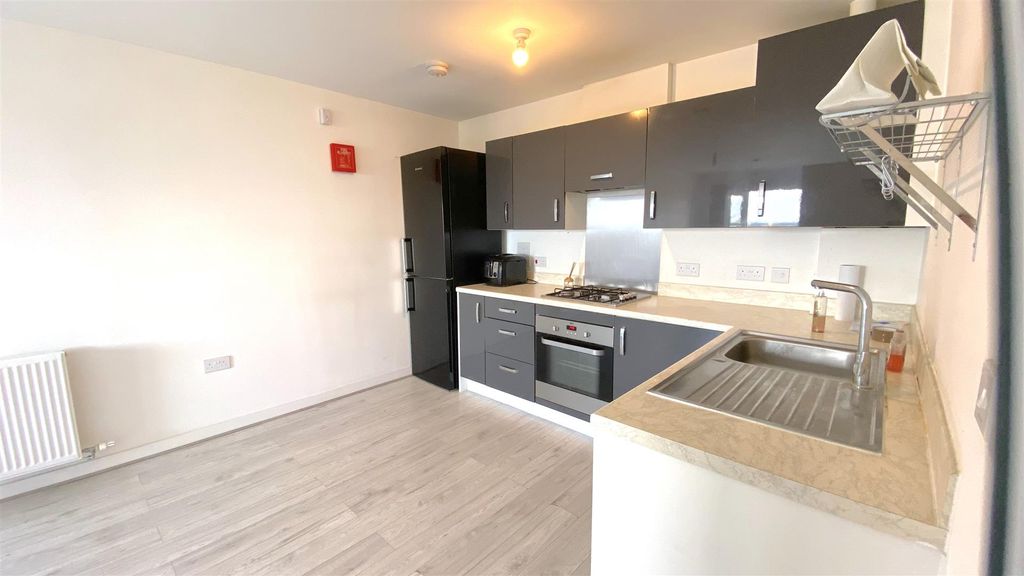 Additional image 11 of 2 bed flat for saleMorris Drive, Belvedere DA17
