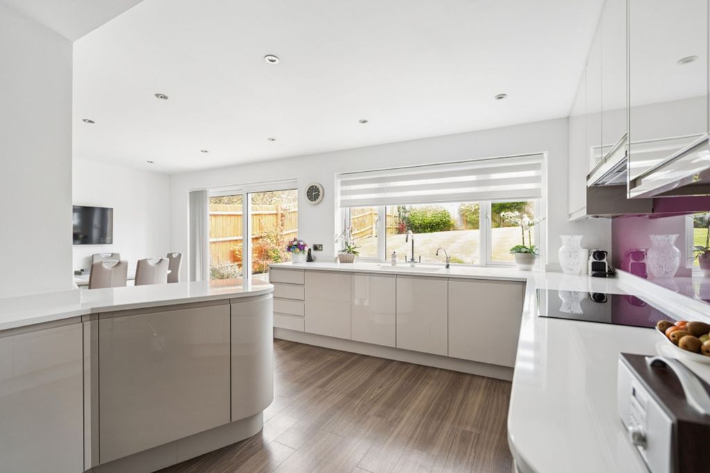 Additional image 7 of 4 bed link detached house for saleLower Tail, Carpenders Park, Watford WD19