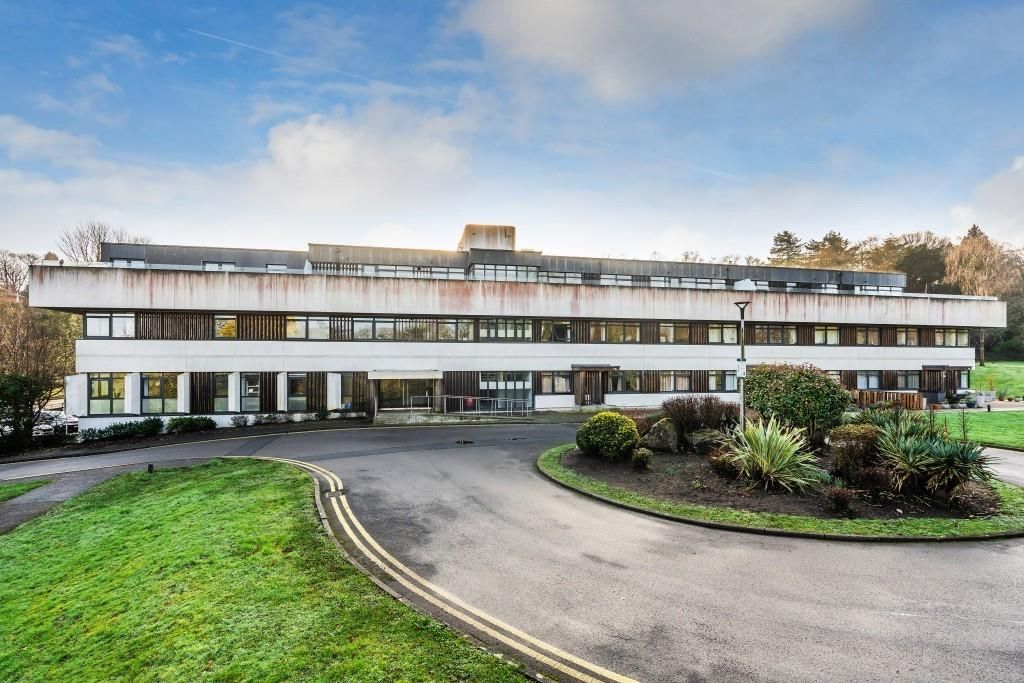 Additional image 9 of 2 bed flat for saleDeepdene Avenue, Dorking RH5