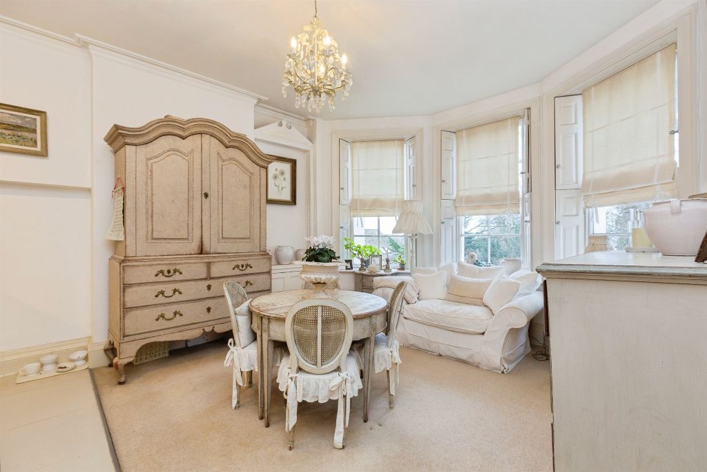 2 bed flat for saleParsons Fee, Aylesbury HP20 photo 2