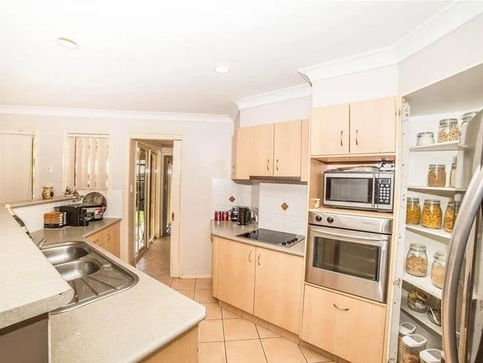 Additional image 3 of 30 Manra Way, Pacific Pines QLD 4211