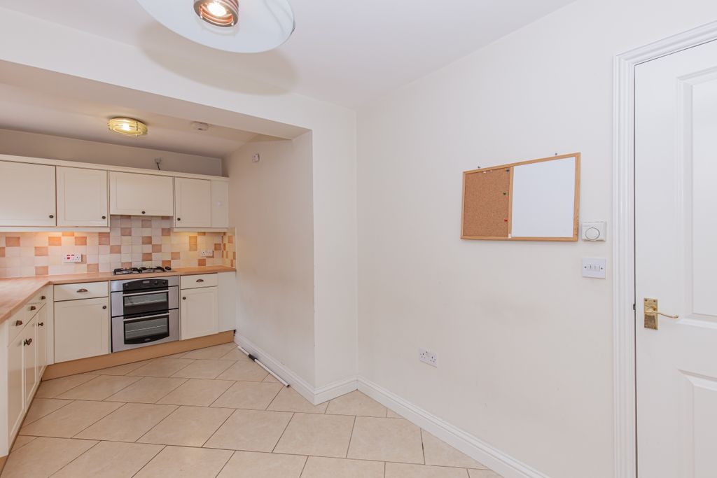Additional image 8 of 2 bed flat for saleMarlborough Road, Banbury OX16