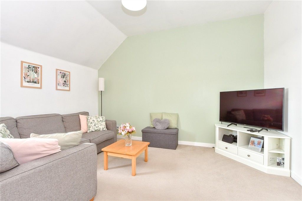 1 bed flat for saleBrushwood Grove, Emsworth, Hampshire PO10