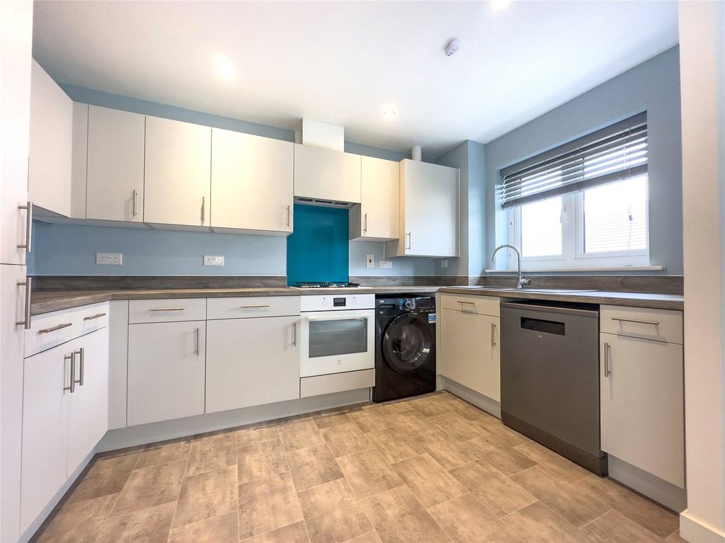 Additional image 2 of 1 bed flat for saleMossie Walk, Witney, Oxfordshire OX29
