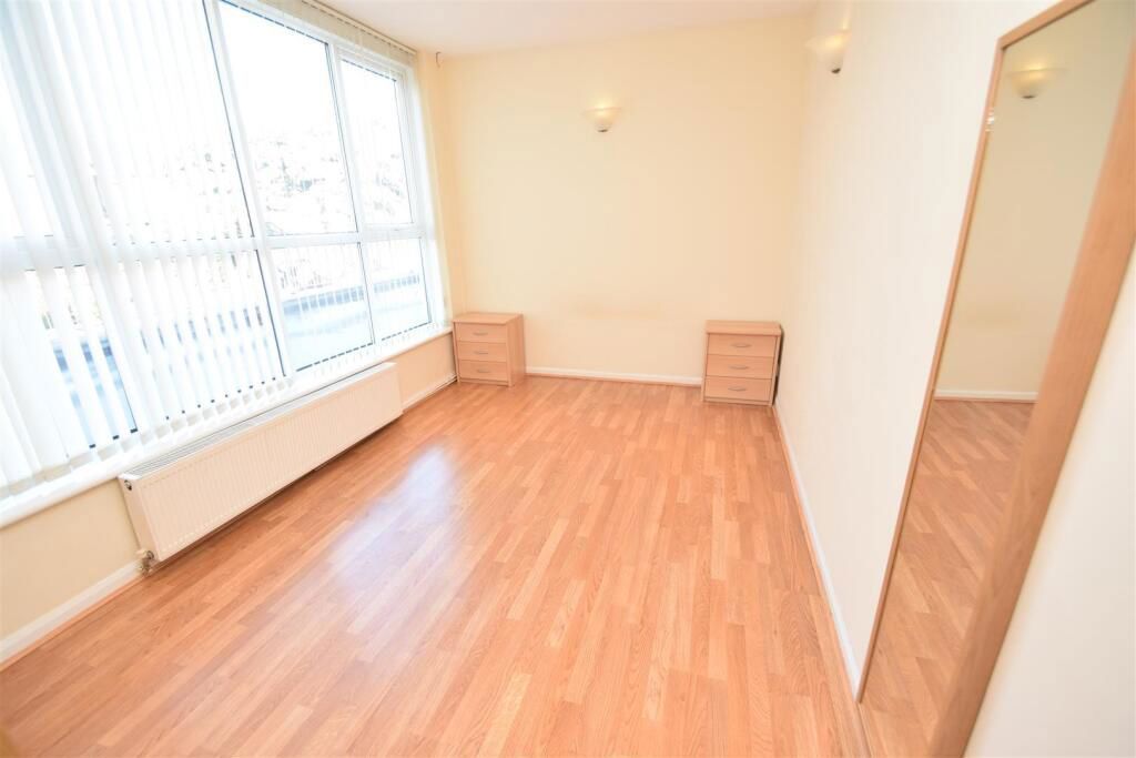Additional image 5 of 2 bed flat for salePensby Road, Heswall, Wirral CH60