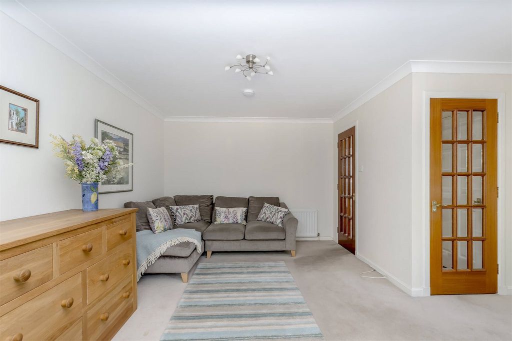 Additional image 4 of 3 bed property for saleBavelaw Gardens, Balerno EH14