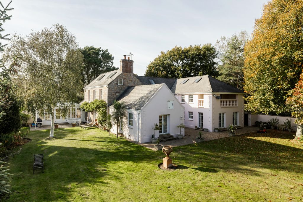 5 bed detached house for saleRue De La Croiserie, Trinity, Jersey JE3