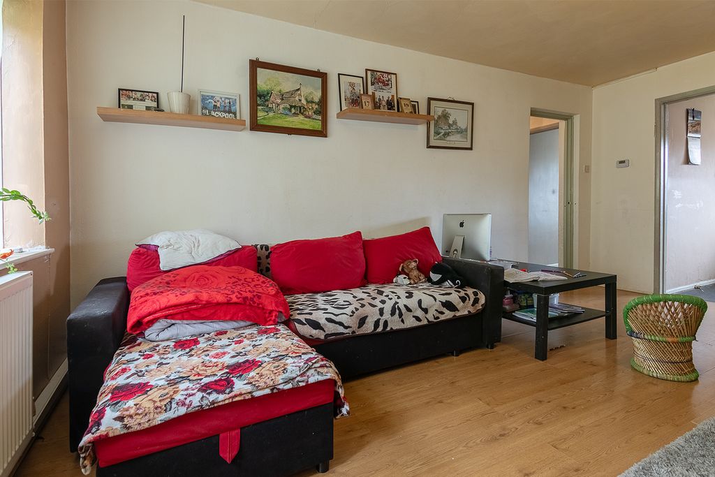 Additional image 4 of 2 bed flat for saleGreat Bridge Road, Bilston WV14