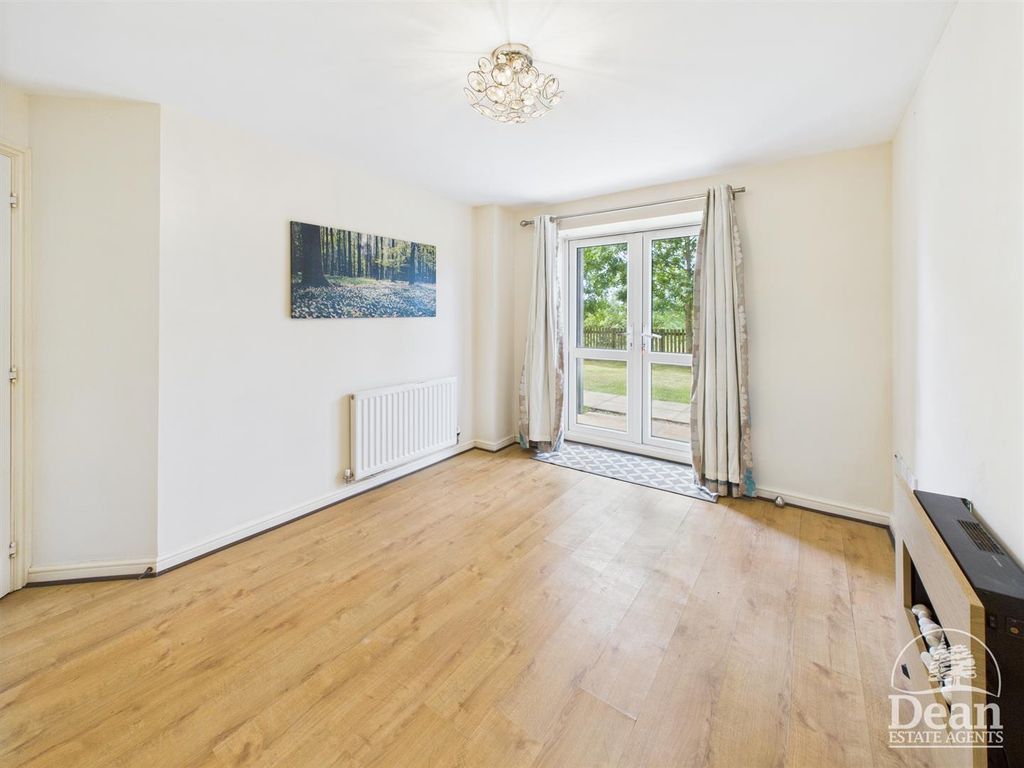 Additional image 4 of 2 bed flat for saleOverstreet Green, Lydney GL15