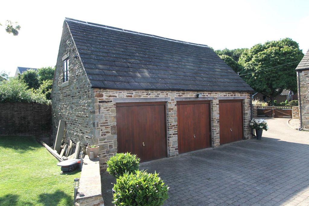 Additional image 32 of 4 bed barn conversion for saleHay Green Lane, Birdwell, Barnsley S70