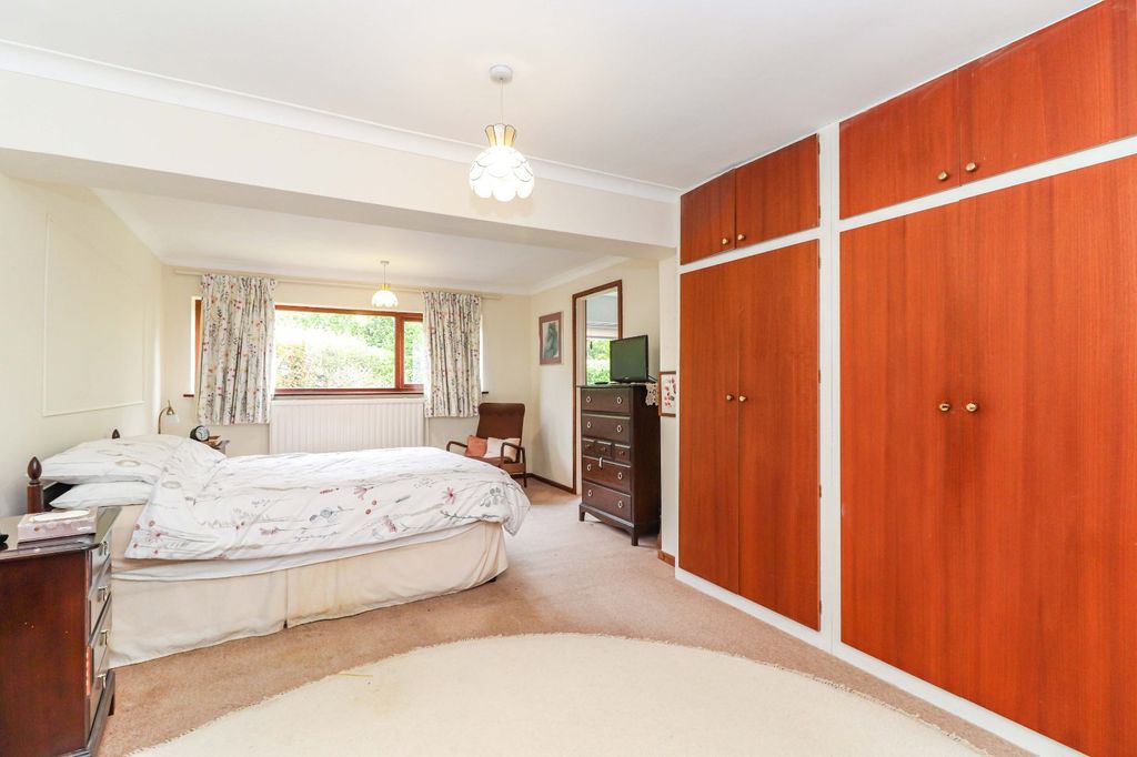 Additional image 10 of 5 bed detached house for saleEghams Wood Road, Beaconsfield, Buckinghamshire HP9