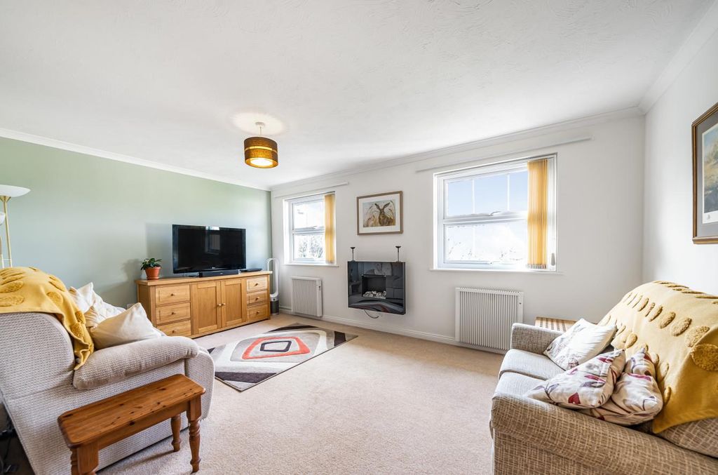 Additional image 3 of 3 bed flat for saleGravel Hill Road, Yate, Bristol BS37