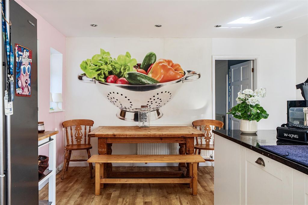 Additional image 10 of 3 bed detached house for saleHarriotts Lane, Ashtead KT21