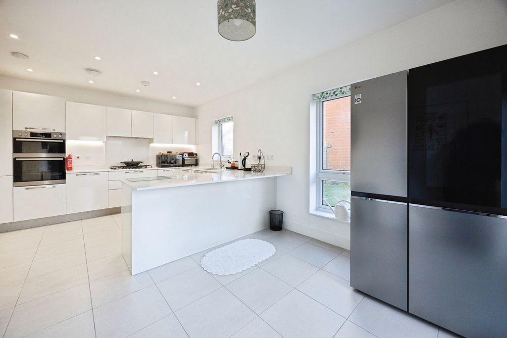 Additional image 2 of 5 bed detached house for saleLeveret Lane, Ashford TN24