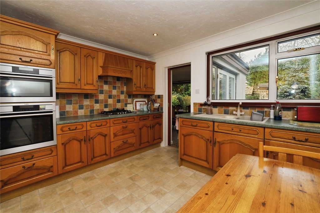 Additional image 3 of 2 bed bungalow for saleGlen Gardens, Bideford, Devon EX39