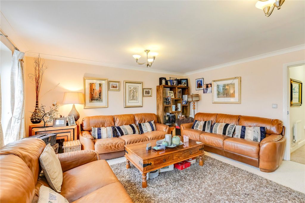 Additional image 12 of 4 bed end terrace house for saleCambrian Grove, Marshfield, Cardiff CF3