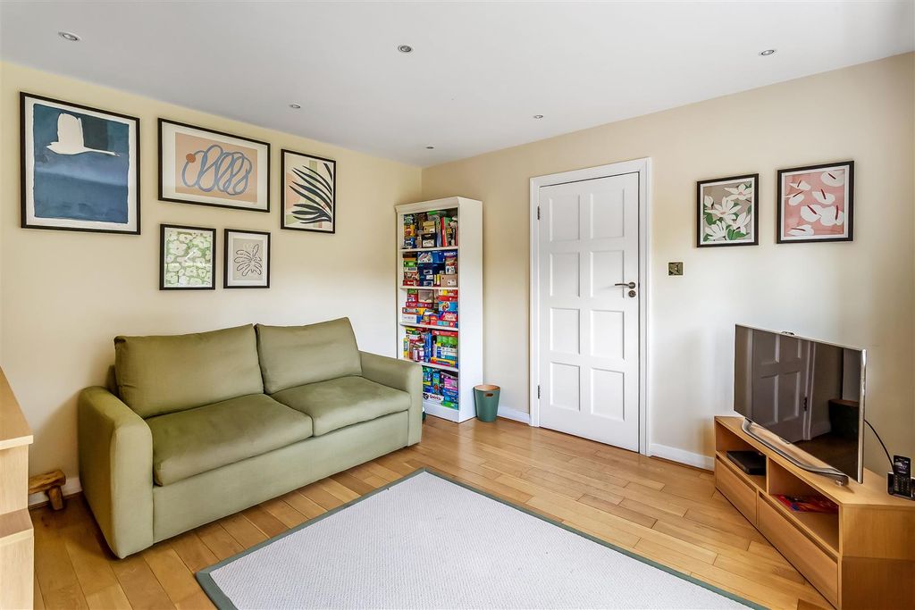 Additional image 19 of 4 bed detached house for saleCrampshaw Lane, Ashtead KT21