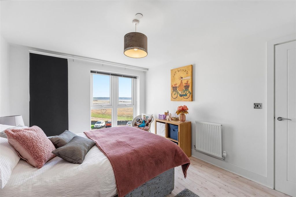 Additional image 20 of 5 bed town house for saleBwlchygwynt, Llanelli SA15