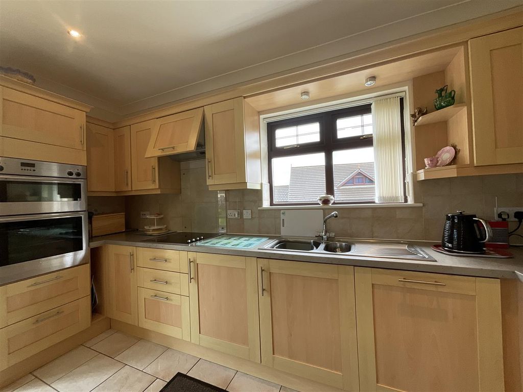 Additional image 14 of 4 bed detached bungalow for saleYr Hafod, Saron, Ammanford SA18