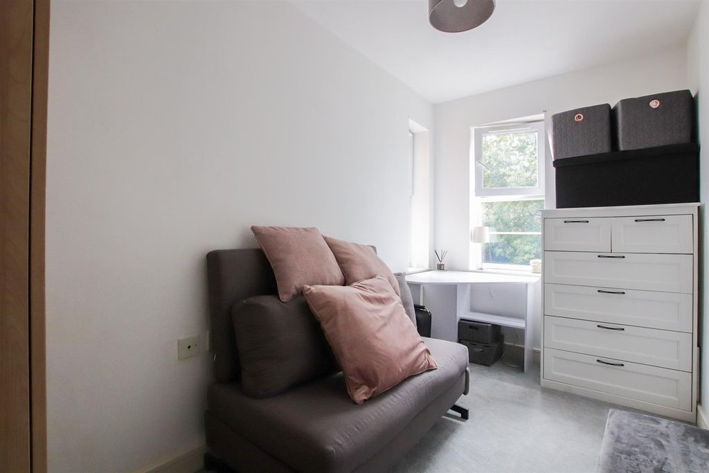 Additional image 6 of 2 bed flat for saleBarrington Road, Altrincham WA14