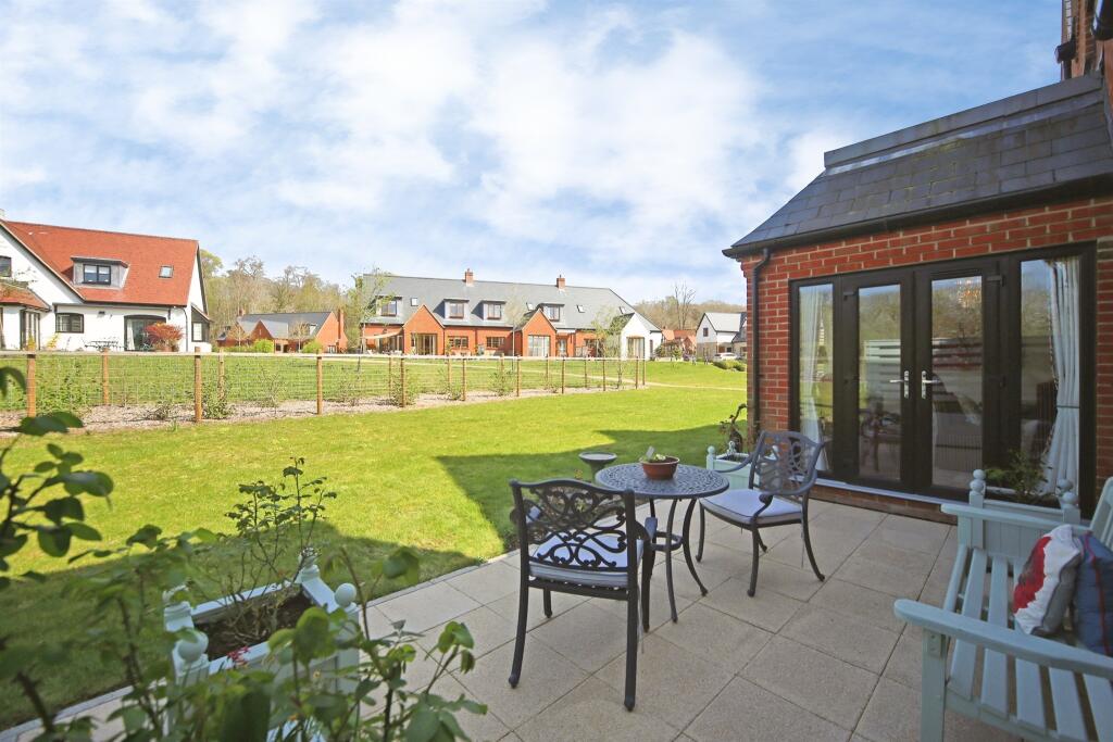 Additional image 8 of Larch Court, Great Alne, Alcester