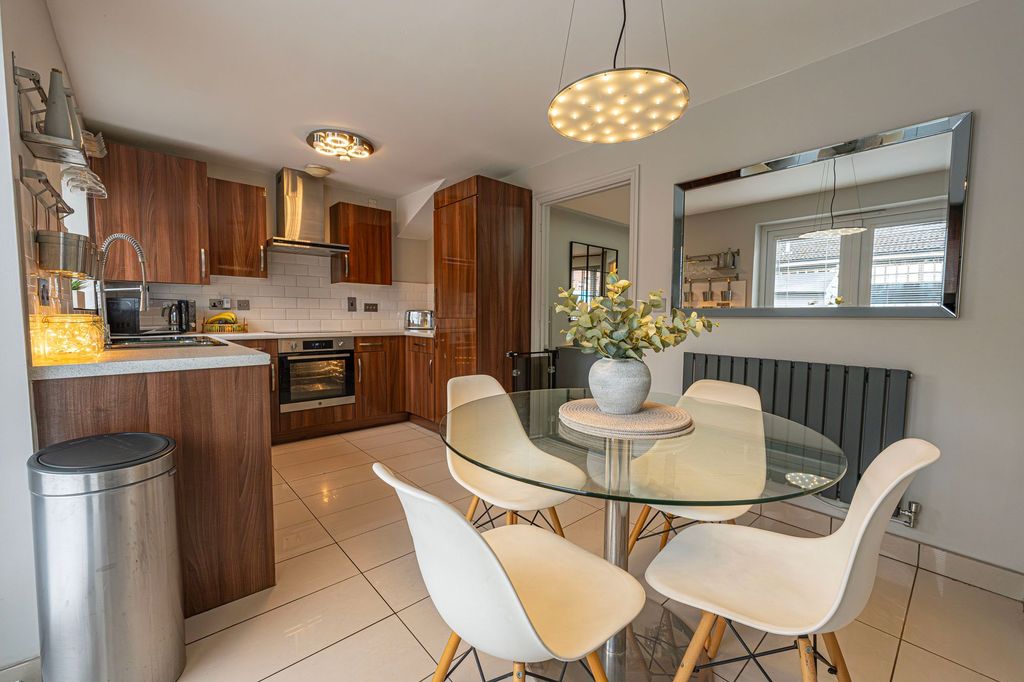 Additional image 2 of 3 bed semi-detached house for saleCefn Adda Close, Newport NP20