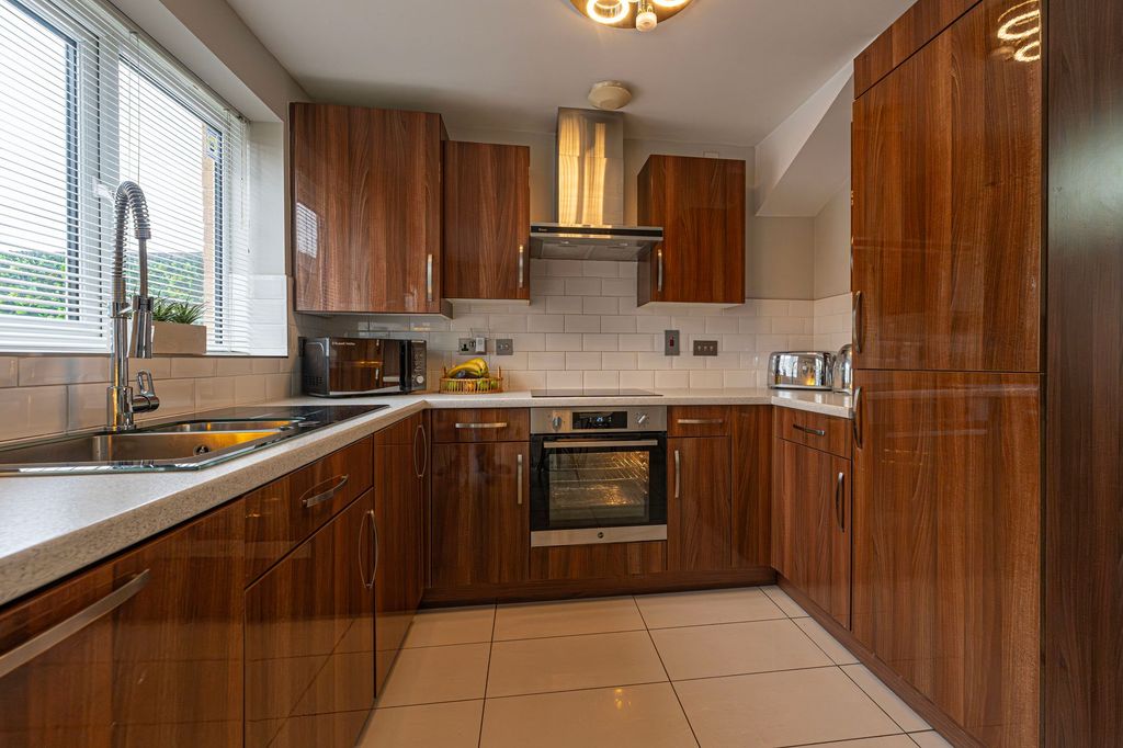Additional image 6 of 3 bed semi-detached house for saleCefn Adda Close, Newport NP20
