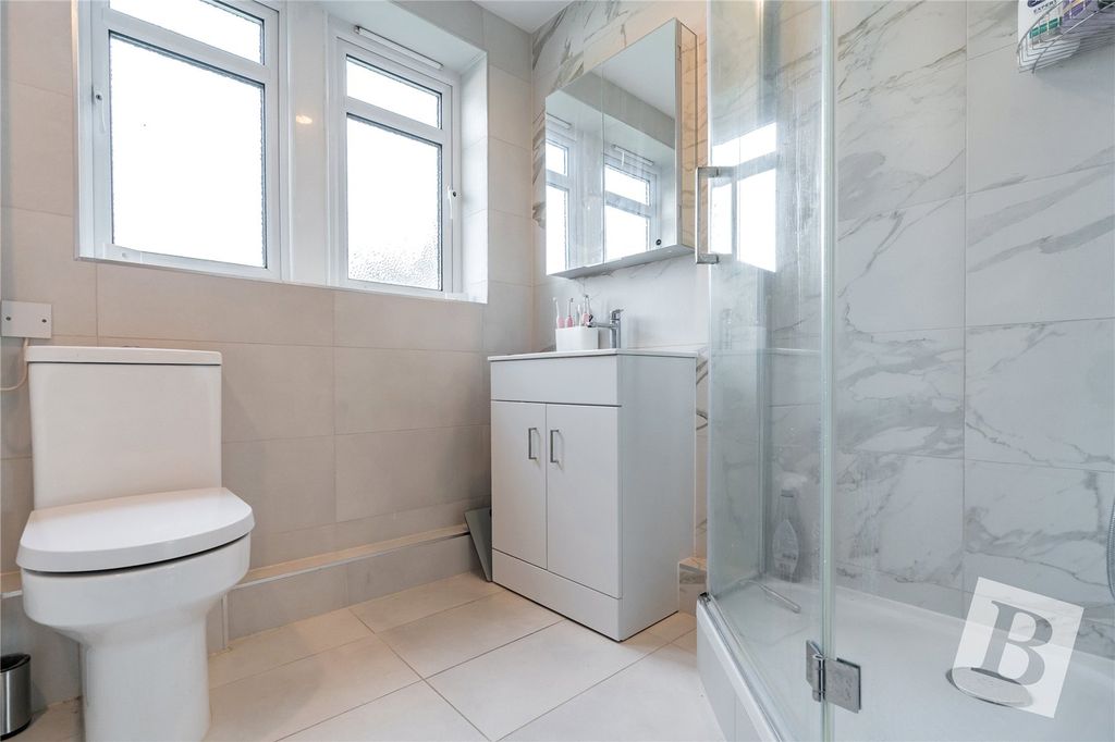 Additional image 5 of 2 bed flat for saleAbington Court, Hall Lane, Upminster RM14
