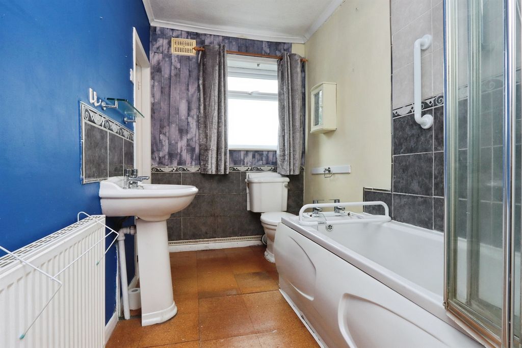 Additional image 16 of 2 bed terraced house for saleSanforth Street, Chesterfield S41