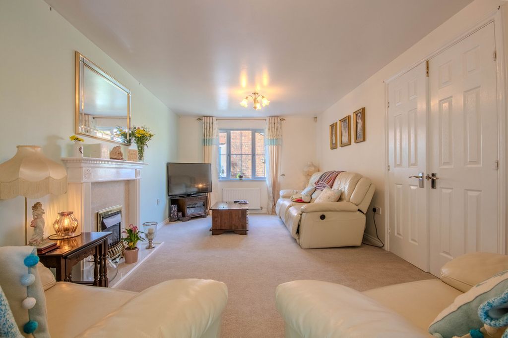 Additional image 2 of 4 bed detached house for saleClos Nanteos, Cardiff CF23