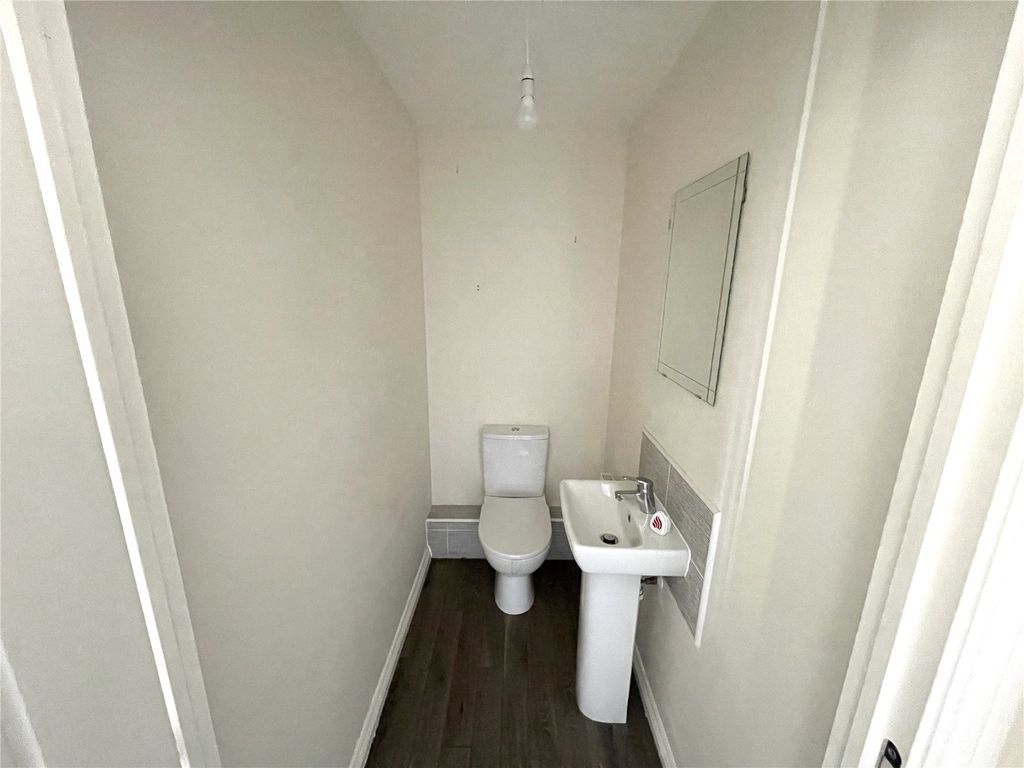 Additional image 10 of 4 bed semi-detached house for saleUppingham Gardens, Leeds, West Yorkshire LS12