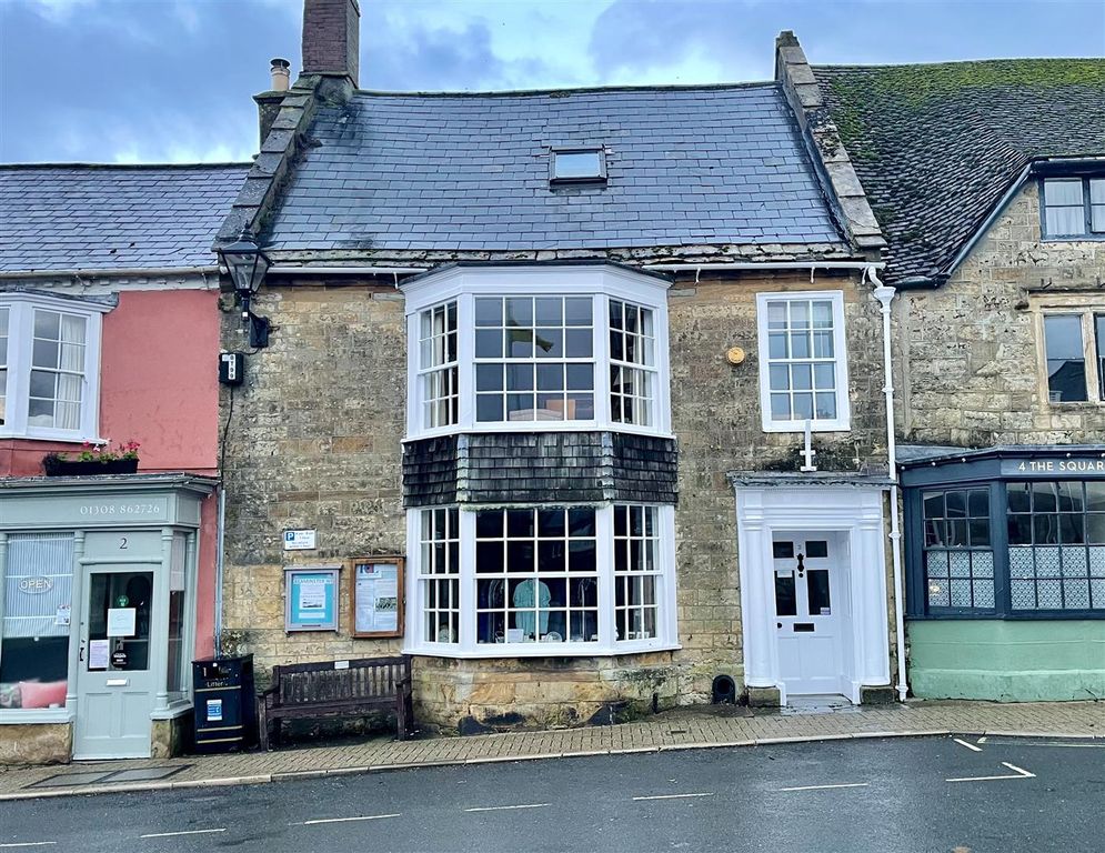 6 bed terraced house for saleThe Square, Beaminster Shop, House And Flat DT8