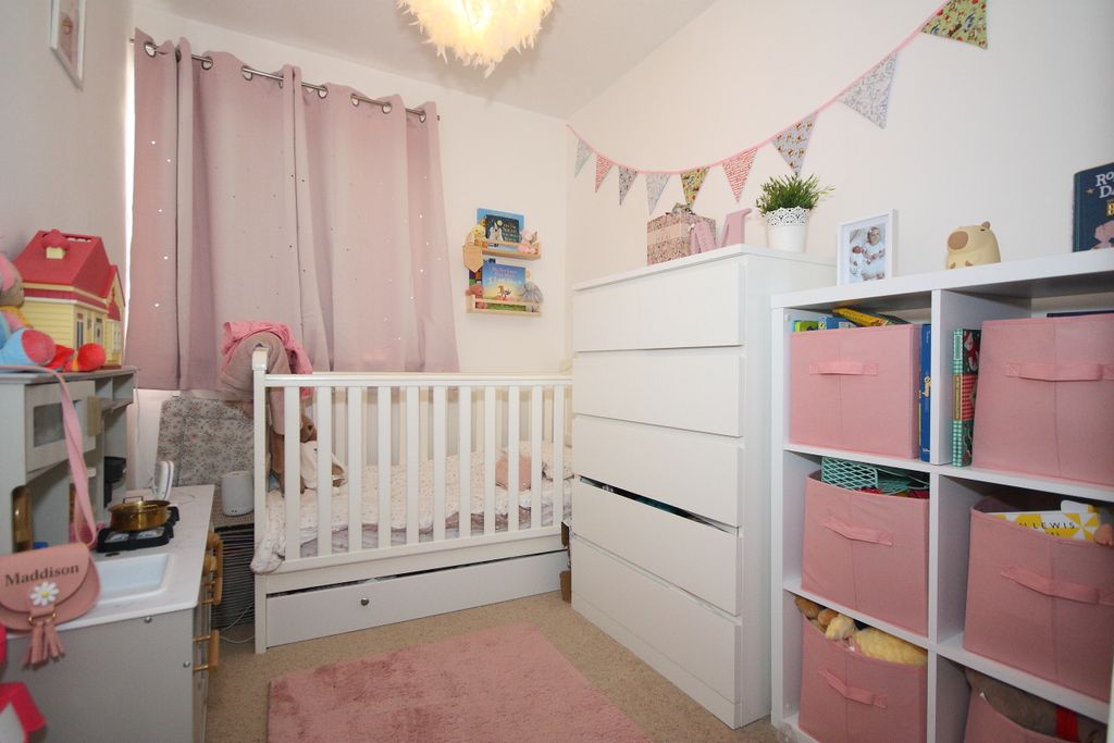 Additional image 5 of 2 bed flat for saleHallington Close, Woking GU21