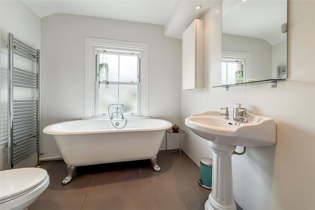 Additional image 25 of Luton Road, Harpenden, Hertfordshire, AL5