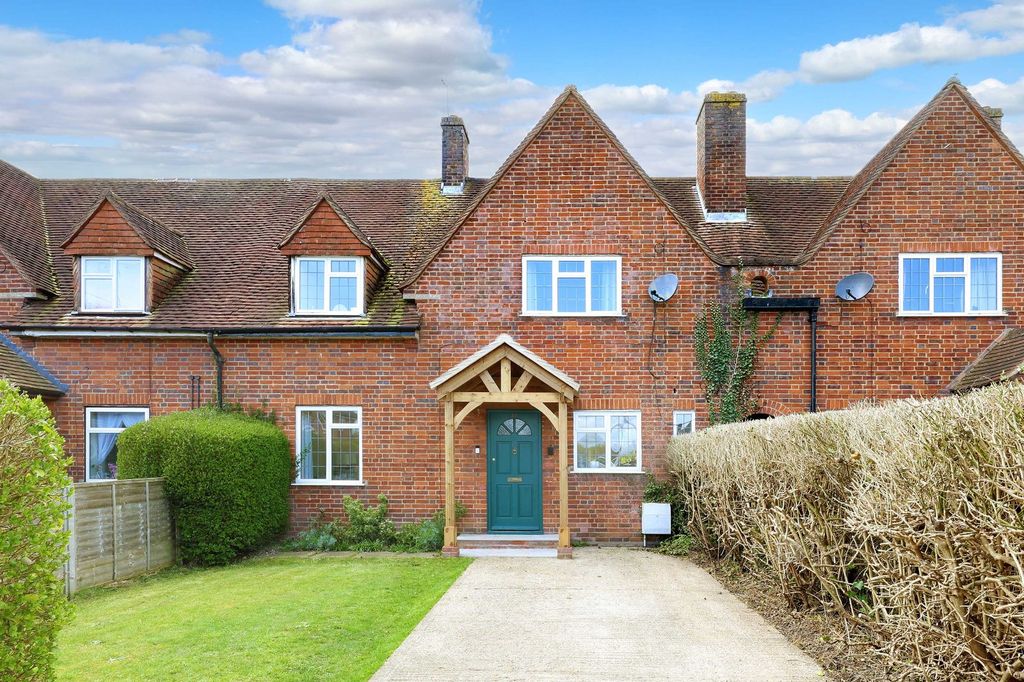 3 bed terraced house for saleWaller Road, Beaconsfield, Buckinghamshire HP9