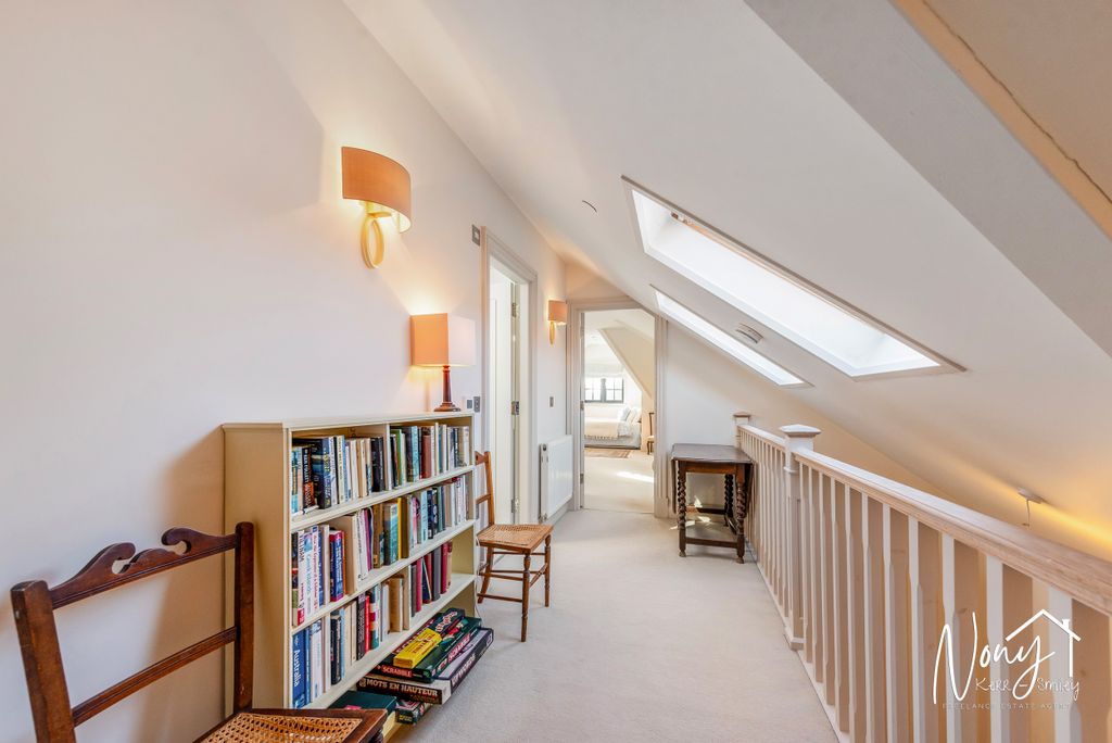 Additional image 25 of 4 bed detached house for saleStiles Yard, Alresford SO24