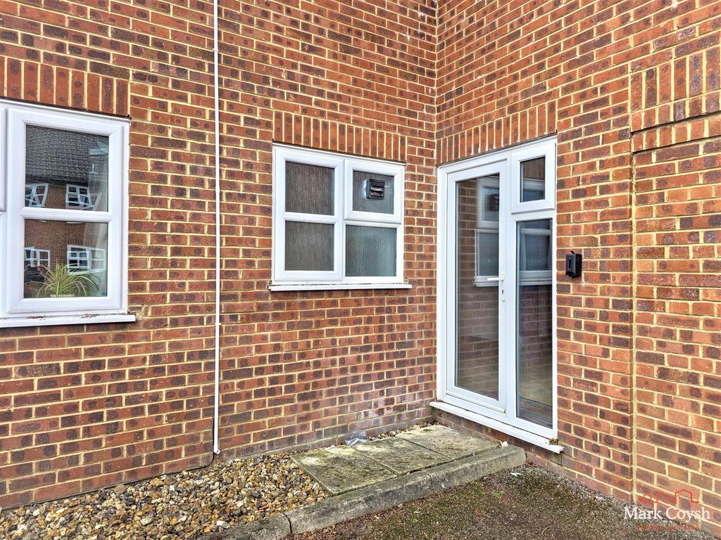 Additional image 10 of 1 bed flat for saleWoodfield Close, Ashtead KT21
