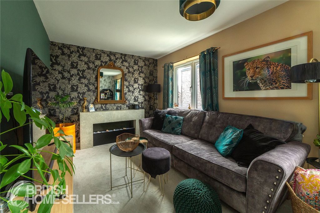 Additional image 9 of 4 bed end terrace house for saleWoodyard Avenue, Chesterfield, Derbyshire S41