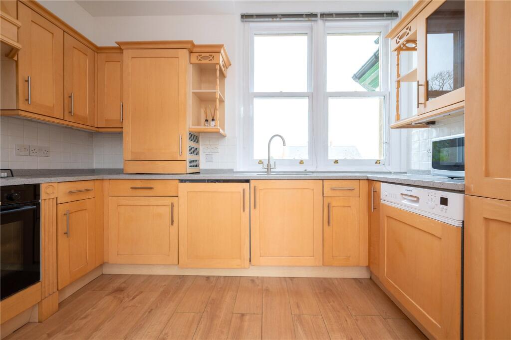 Goldsmith Way, St. Albans, Hertfordshire photo 4