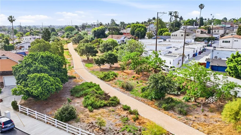 Additional image 58 of 800 Termino Avenue Unit 5, Long Beach, CA 90804