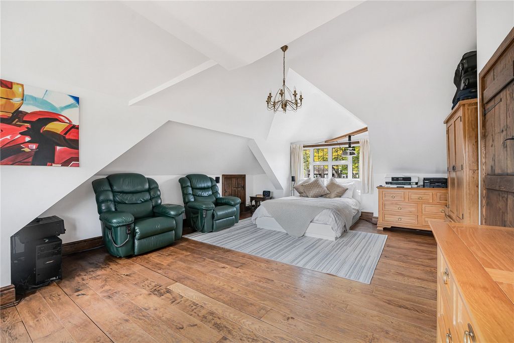 Additional image 14 of 3 bed detached house for saleGilhams Avenue, Banstead SM7