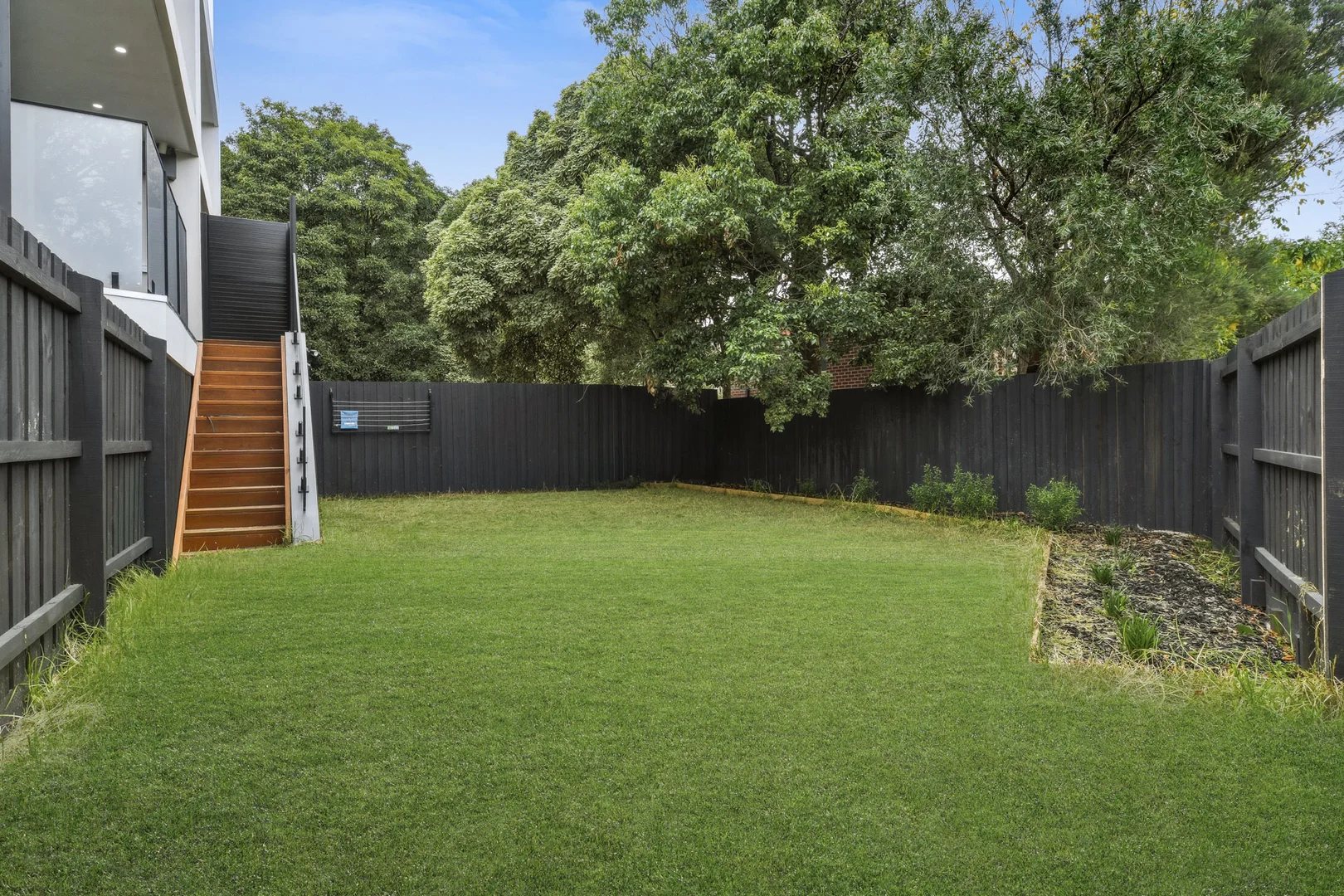 Additional image 8 of 1/1 Ivanhoe Street, Glen Waverley VIC 3150