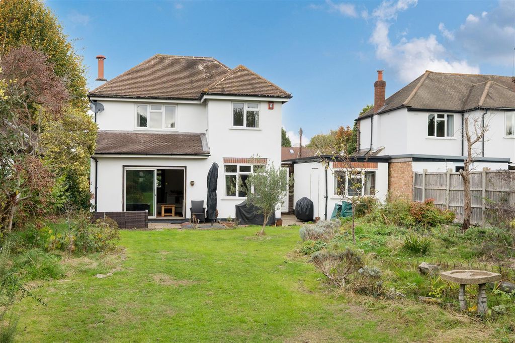 Additional image 9 of 4 bed detached house for saleWest Farm Avenue, Ashtead KT21