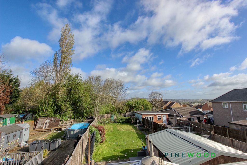Additional image 29 of 3 bed semi-detached house for saleGloucester Road, Newbold, Chesterfield, Derbyshire S41