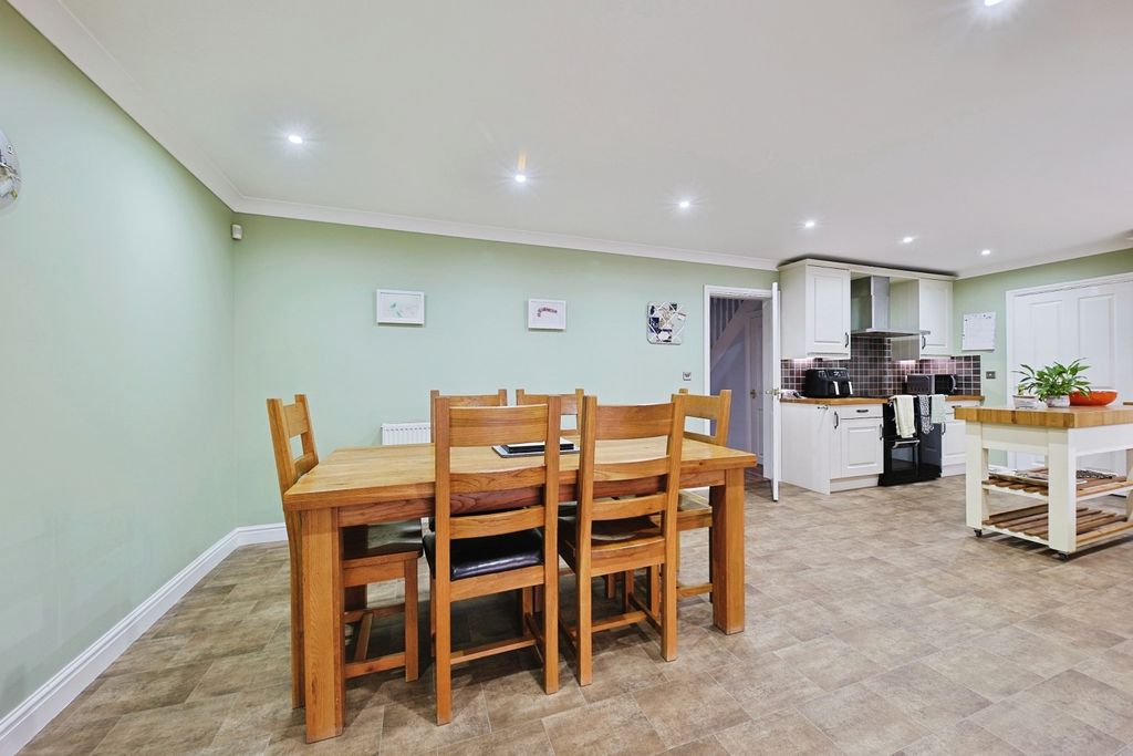 Additional image 5 of 4 bed detached house for saleBakersfield, Wrawby, Brigg DN20