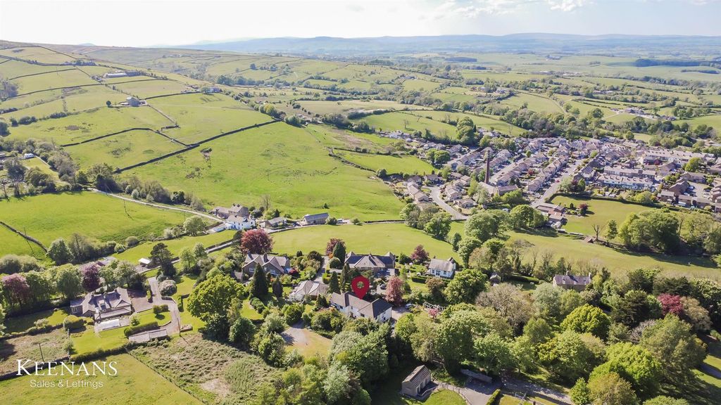 Additional image 20 of 5 bed detached house for saleManchester Road, Barnoldswick BB18