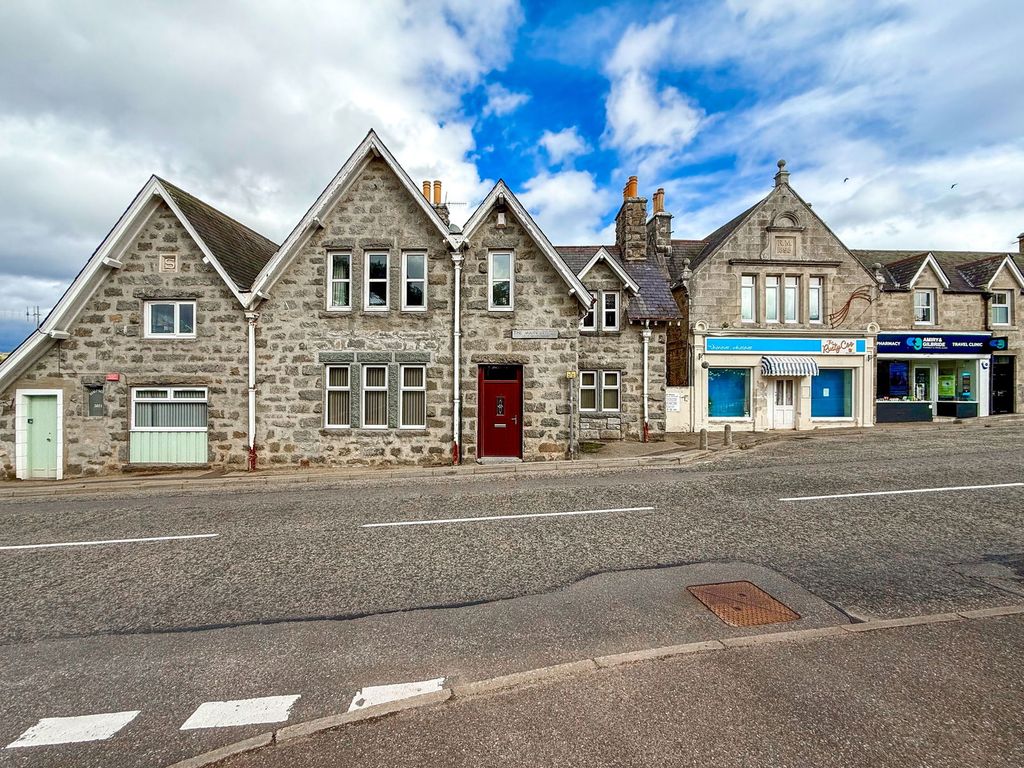 3 bed flat for saleFlat 1, Old Newsagents, Main Street, Lairg, Sutherland IV27